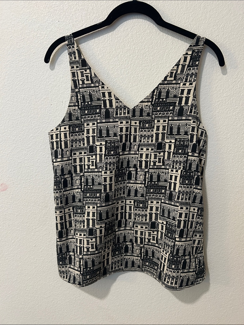 Banana Republic Black and Cream Architectural Print Camisole